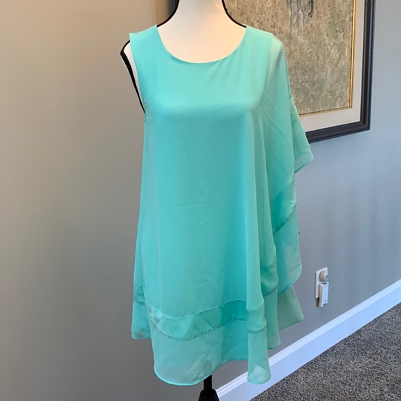 MARCIANO chiffon overlay side zip like new - Picture 1 of 6